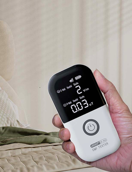 Noyafa NF-602 Tester de radiación electromagnética doméstica con alarma automática de luz de sonido para proteger a las madres embarazadas, los bebés, los ancianos